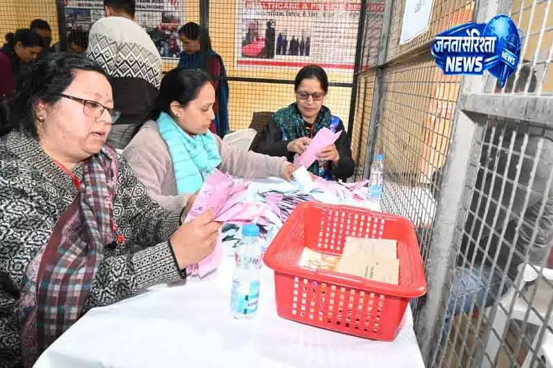 Himachal Pradesh के लाहौल और स्पीति में पहला पिंक काउंटिंग सेंटर खुला Himachal Pradesh के लाहौल और स्पीति में पहला पिंक काउंटिंग सेंटर खुला