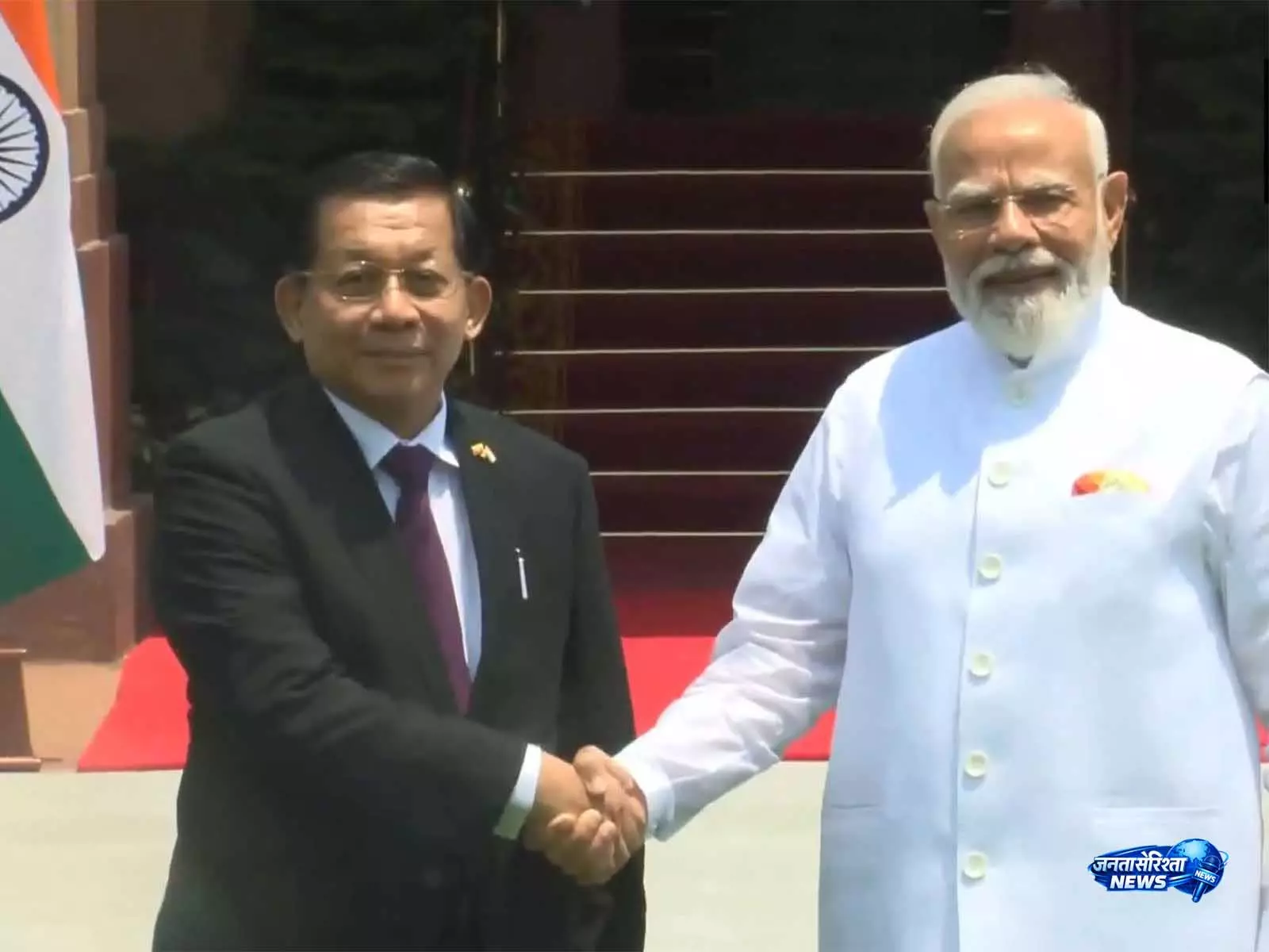 Prime Minister नरेंद्र मोदी ने म्यांमार के राष्ट्रपति यू मिन आंग ह्लाइंग से मुलाकात की Prime Minister नरेंद्र मोदी ने म्यांमार के राष्ट्रपति यू मिन आंग ह्लाइंग से मुलाकात की