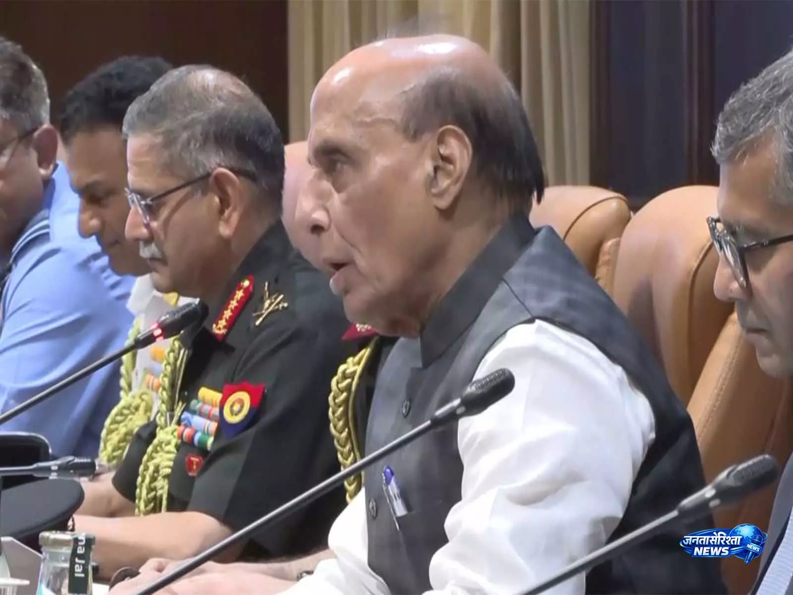 भारत और ऑस्ट्रेलिया के बीच रक्षा सहयोग बढ़ा...: राजनाथ सिंह ने रक्षा मंत्रियों की वार्ता की सराहना की भारत और ऑस्ट्रेलिया के बीच रक्षा सहयोग बढ़ा...: राजनाथ सिंह ने रक्षा मंत्रियों की वार्ता की सराहना की