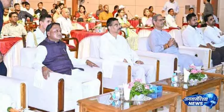 विकसित Odisha के लिए सीएम ने यूनिवर्सिटीज़ को दी सलाह विकसित Odisha के लिए सीएम ने यूनिवर्सिटीज़ को दी सलाह