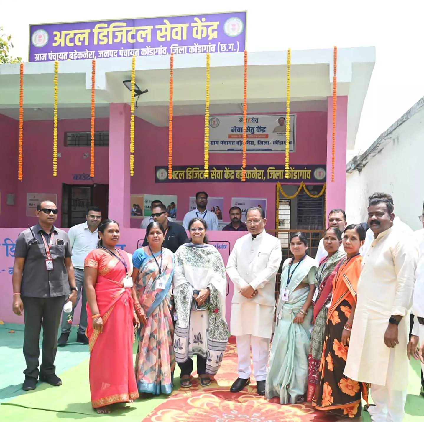 गाँव के द्वार पहुँची डिजिटल सरकार गाँव के द्वार पहुँची डिजिटल सरकार