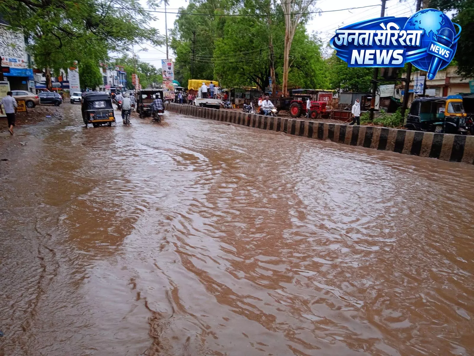 नौतपा की तपिश पर लगा ब्रेक, शाजापुर में बारिश से मौसम बदला किसानों को राहत के साथ चिंता भी नौतपा की तपिश पर लगा ब्रेक, शाजापुर में बारिश से मौसम बदला किसानों को राहत के साथ चिंता भी