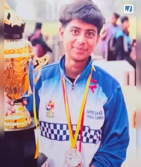 National Player Murder: ईंट से वार कर हत्या, शव नाले में फेंका-आरोपी गिरफ्तार National Player Murder: ईंट से वार कर हत्या, शव नाले में फेंका-आरोपी गिरफ्तार