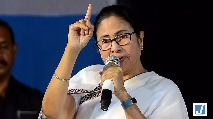 TMC में उठी खलबली: अभिषेक पर CID की नजर, फेक साइन केस से विधायकों पर संकट जाने वजह... TMC में उठी खलबली: अभिषेक पर CID की नजर, फेक साइन केस से विधायकों पर संकट जाने वजह...