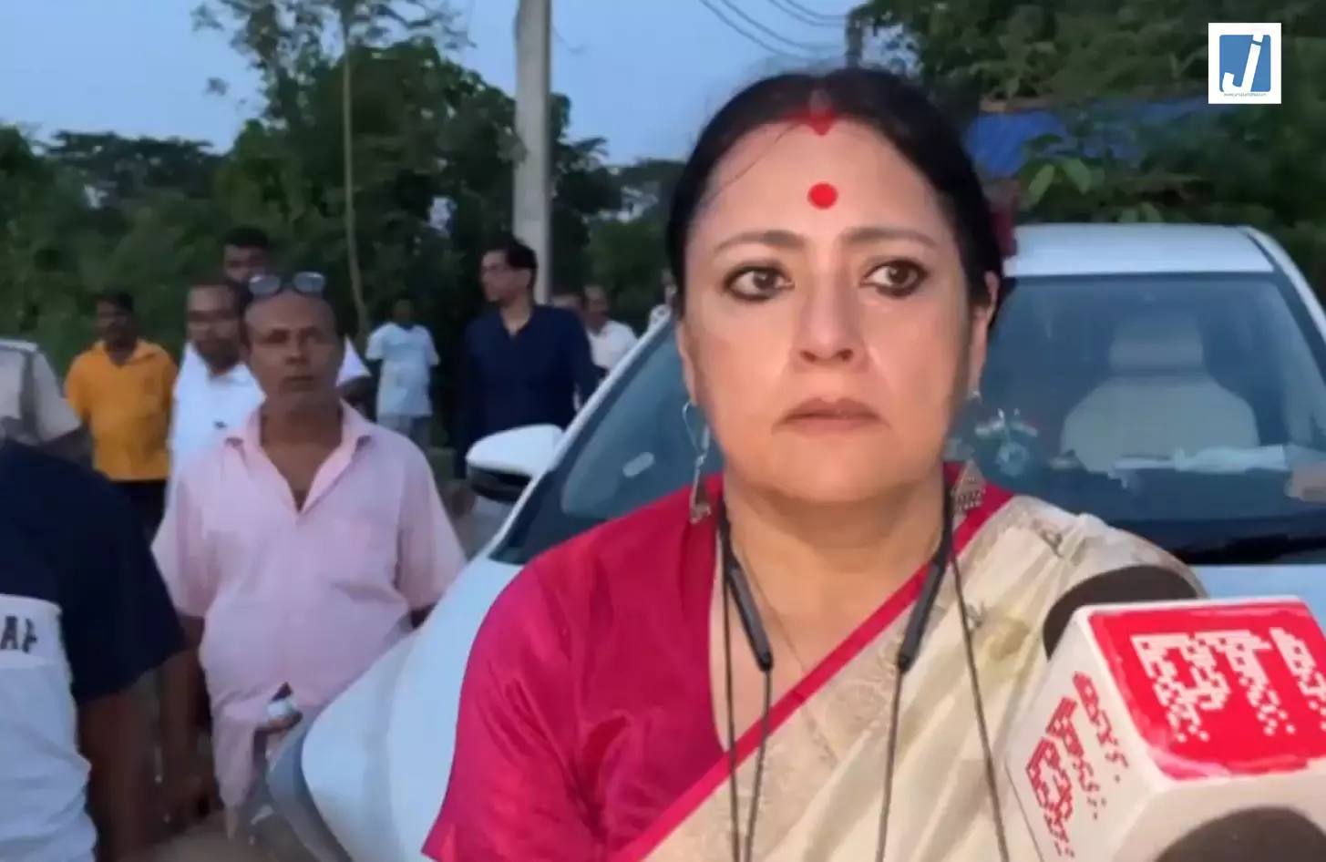 न्यू टाउन में भारी बारिश से एयरपोर्ट आसपास जलभराव न्यू टाउन में भारी बारिश से एयरपोर्ट आसपास जलभराव