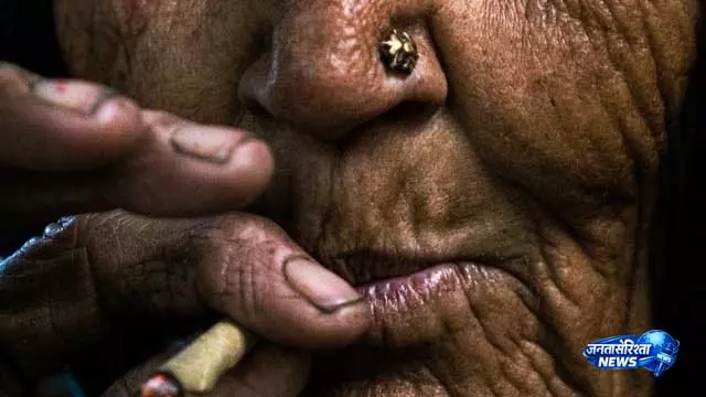 NFHS-6 रिपोर्ट: ओडिशा के ग्रामीण क्षेत्रों में 24.4% महिलाएं करती हैं तंबाकू का सेवन NFHS-6 रिपोर्ट: ओडिशा के ग्रामीण क्षेत्रों में 24.4% महिलाएं करती हैं तंबाकू का सेवन