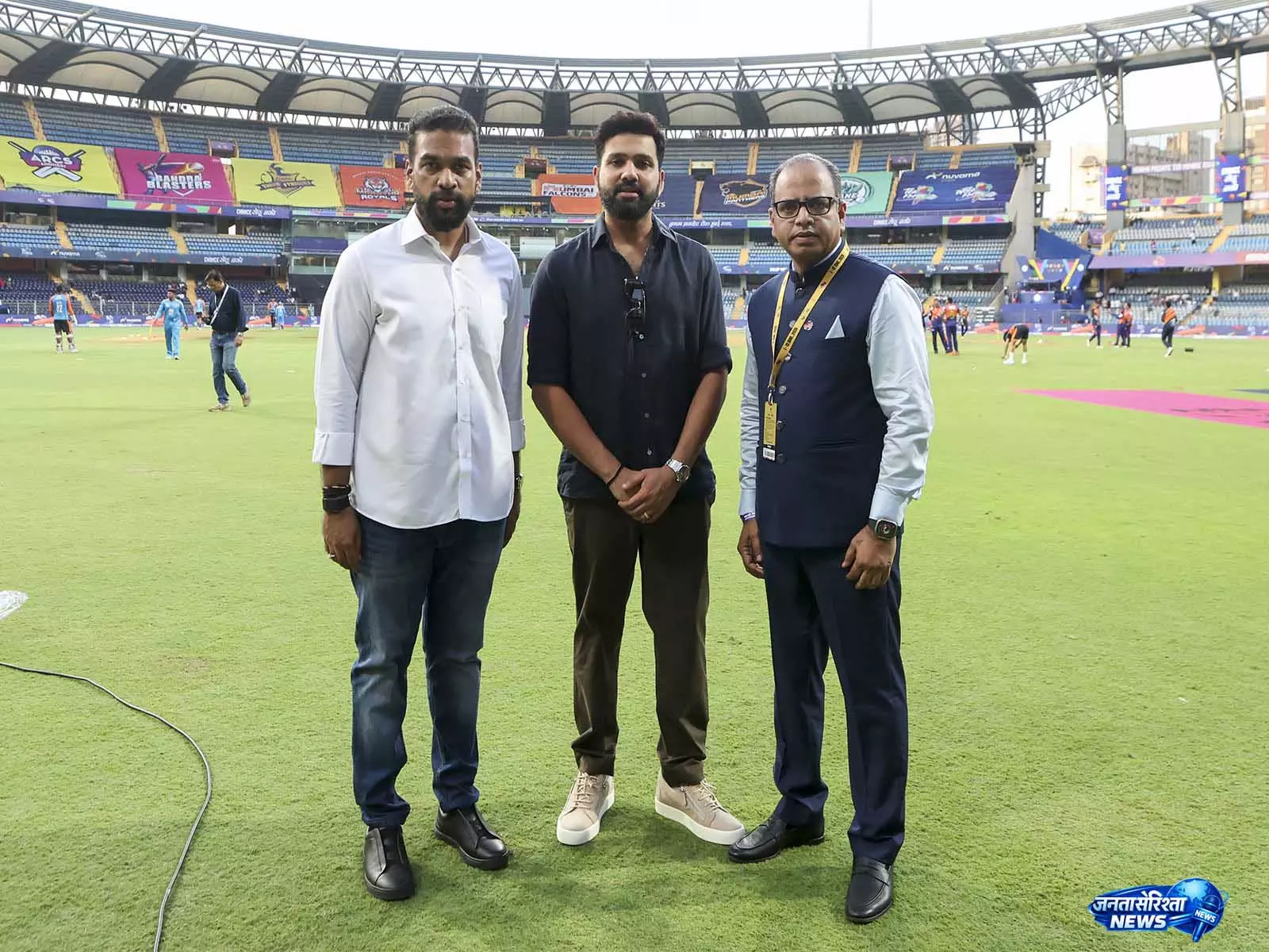 T20 मुंबई लीग 2026 का आगाज, रोहित शर्मा की मौजूदगी में ईगल ठाणे स्ट्राइकर्स की जीत T20 मुंबई लीग 2026 का आगाज, रोहित शर्मा की मौजूदगी में ईगल ठाणे स्ट्राइकर्स की जीत