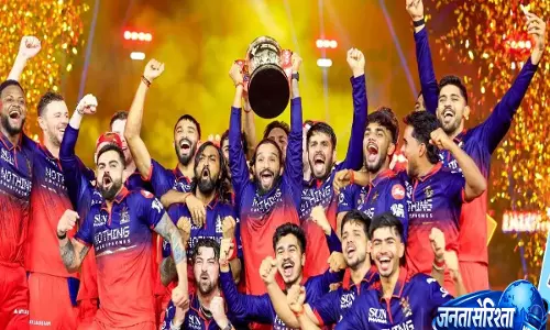 चिन्नास्वामी में विक्ट्री परेड नहीं? IPL 2026 जीत के बाद RCB टीम के बेंगलुरु न लौटने की वजह जानिए