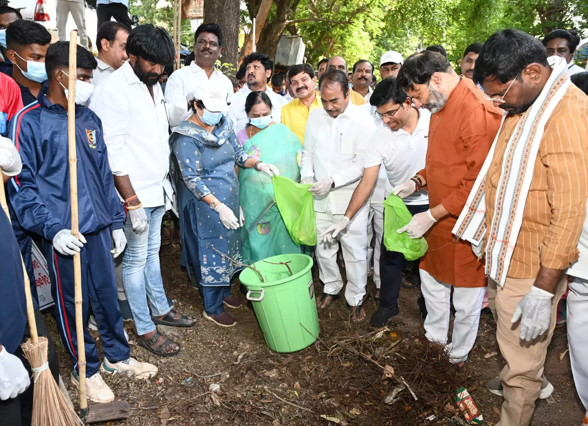 Tirupati में महीने भर चलने वाला ऑप क्लीन स्वीप अभियान शुरू किया गया Tirupati में महीने भर चलने वाला ऑप क्लीन स्वीप अभियान शुरू किया गया