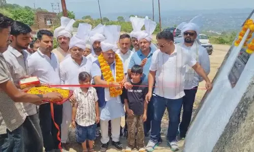 Jammu: बर्मिनी मोहल्ला में विकास को मिली गति, लेन निर्माण कार्य शुरू