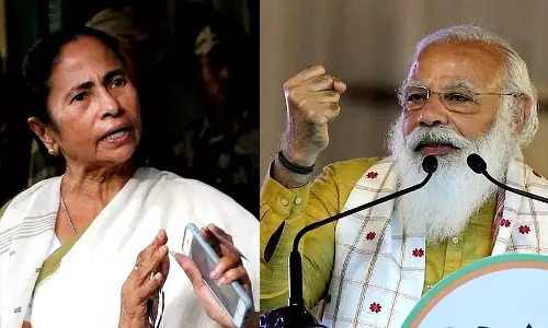 Kolkata: तृणमूल में आंतरिक असंतोष के बीच ममता का भाजपा पर निशाना Kolkata: तृणमूल में आंतरिक असंतोष के बीच ममता का भाजपा पर निशाना