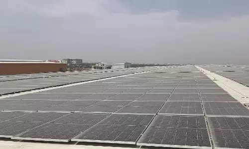 Jaipur: स्वच्छ ऊर्जा की ओर कदम, रूफटॉप सौर ऊर्जा को मिल रहा बढ़ावा Jaipur: स्वच्छ ऊर्जा की ओर कदम, रूफटॉप सौर ऊर्जा को मिल रहा बढ़ावा