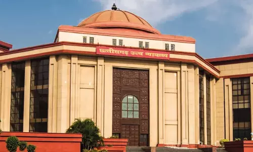 ट्रैक्टर की टक्कर से महिला ने जान गंवाई