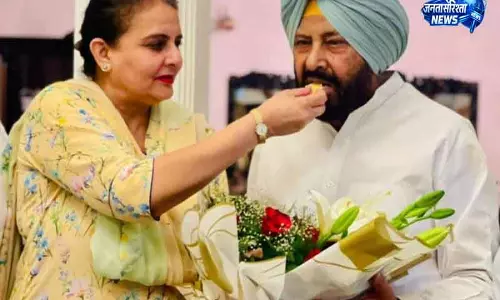 Chandigarh कैप्टन की बेटी ने BJP अध्यक्ष केवल ढिल्लों से मुलाकात की
