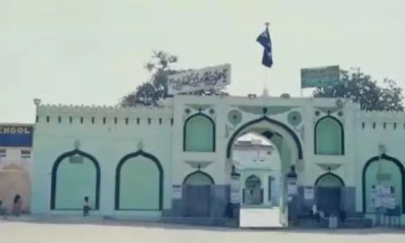 Telangana: हेरिटेज विंग ने रेस्टोरेशन का काम फिर से शुरू करने का आदेश दिया Telangana: हेरिटेज विंग ने रेस्टोरेशन का काम फिर से शुरू करने का आदेश दिया