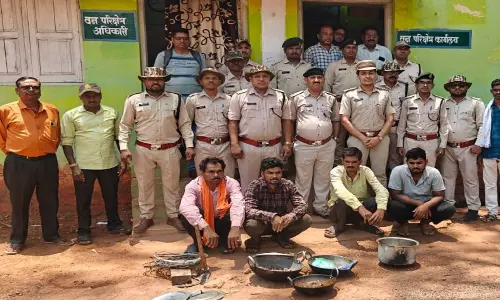 किसान के जाल में फंसकर जंगली सूअर की मौत, 4 गिरफ्तार