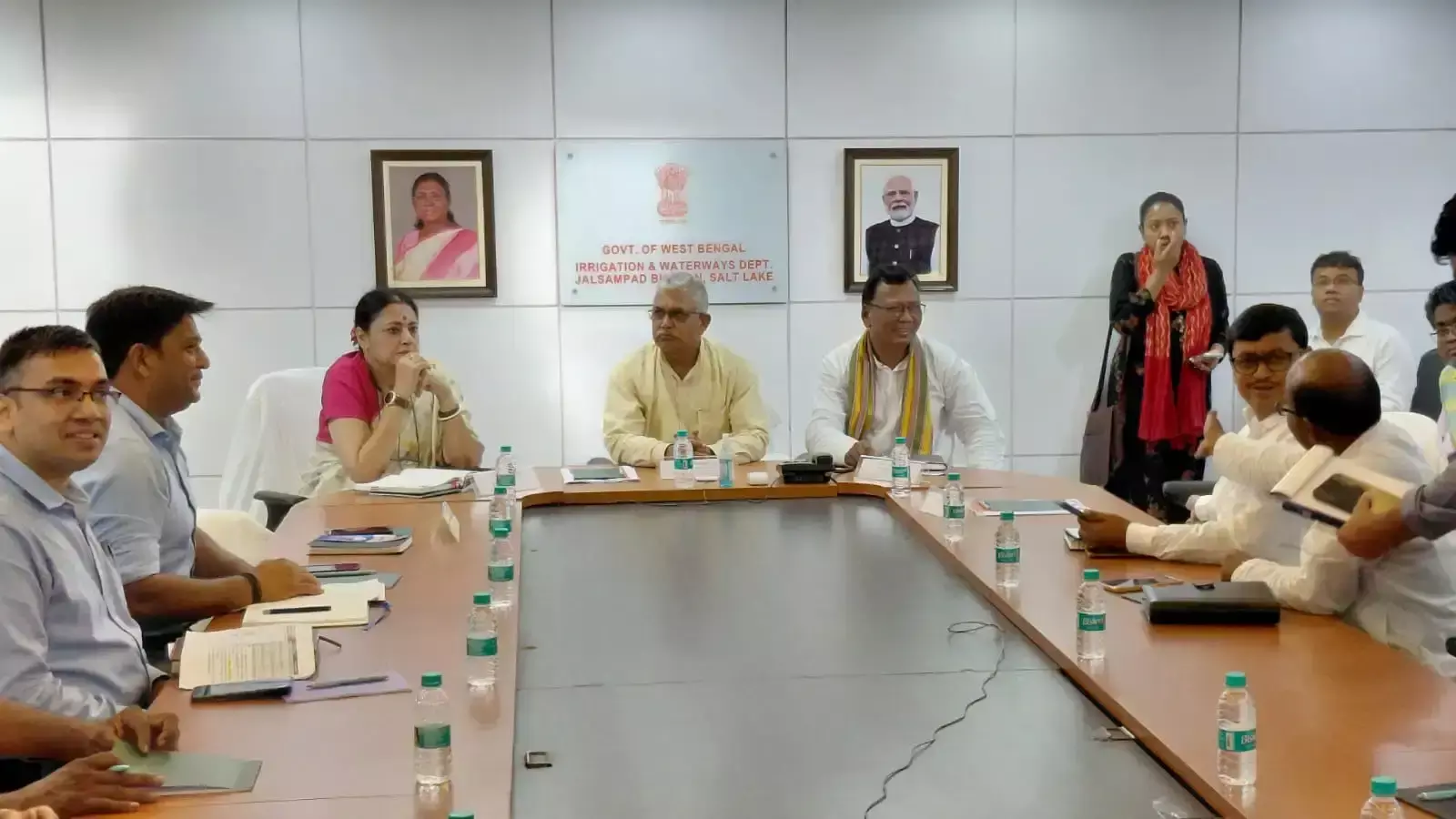 Kolkata: मानसून की चुनौती से निपटने को बंगाल सरकार की उच्चस्तरीय बैठक Kolkata: मानसून की चुनौती से निपटने को बंगाल सरकार की उच्चस्तरीय बैठक