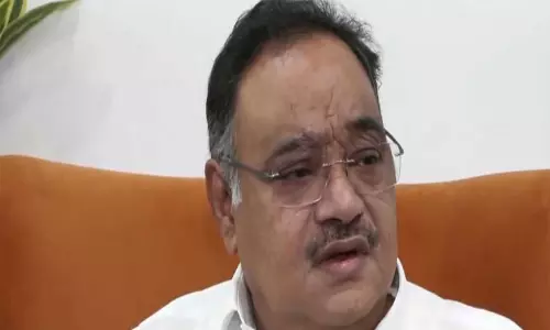 TMC के हमले के दावों पर समिक भट्टाचार्य का पलटवार TMC के हमले के दावों पर समिक भट्टाचार्य का पलटवार