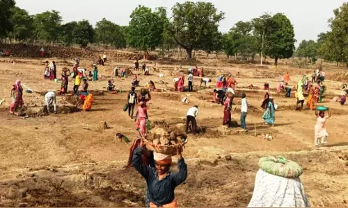 प्रधानमंत्री मत्स्य संपदा योजना के तहत एक्वा इंश्योरेंस से मत्स्यपालकों को मिलेगी आर्थिक सुरक्षा