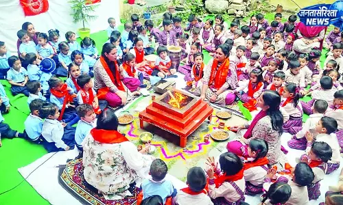 छात्रों को बताया डीएवी स्थापना दिवस का महत्त्व छात्रों को बताया डीएवी स्थापना दिवस का महत्त्व
