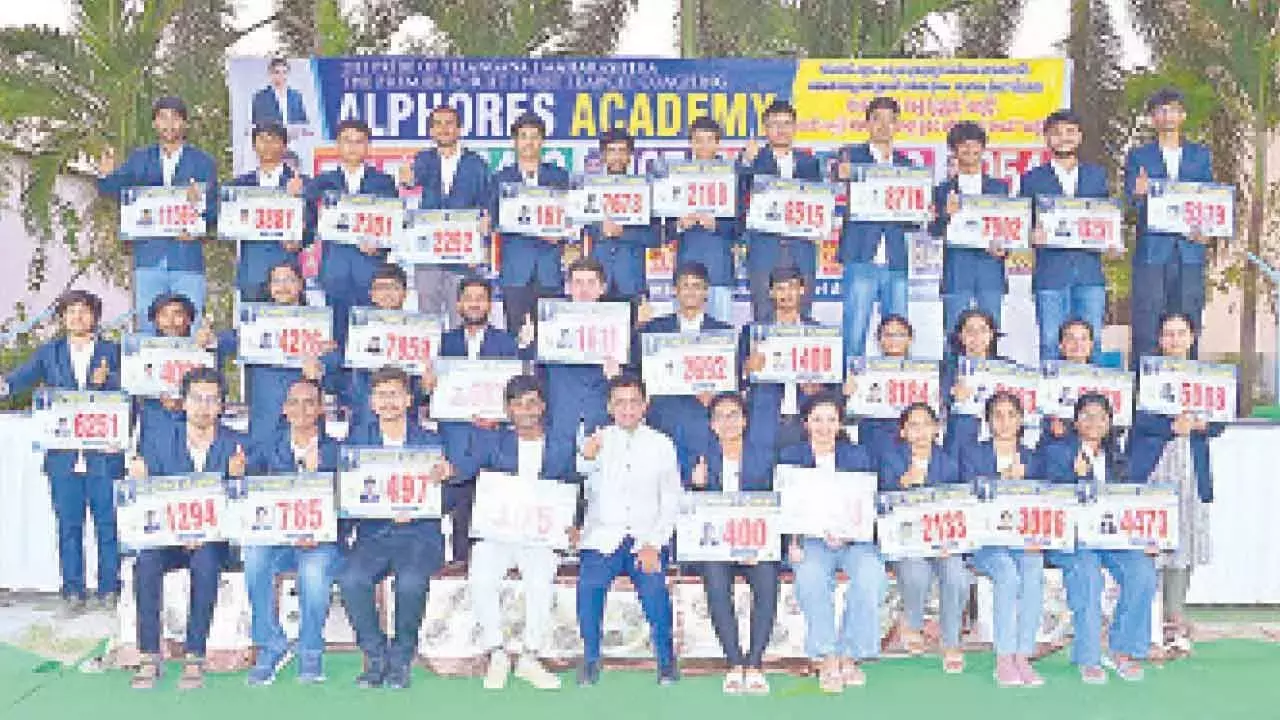 Telangana: अल्फोरस के छात्रों ने IIT-JEE एडवांस्ड 2026 में शानदार प्रदर्शन किया Telangana: अल्फोरस के छात्रों ने IIT-JEE एडवांस्ड 2026 में शानदार प्रदर्शन किया