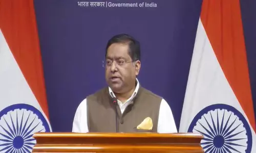 MEA: भारत-नेपाल संबंधों में तीसरे पक्ष की कोई भूमिका नहीं, सीमा विवाद सुलझाने के लिए तंत्र मौजूद MEA: भारत-नेपाल संबंधों में तीसरे पक्ष की कोई भूमिका नहीं, सीमा विवाद सुलझाने के लिए तंत्र मौजूद