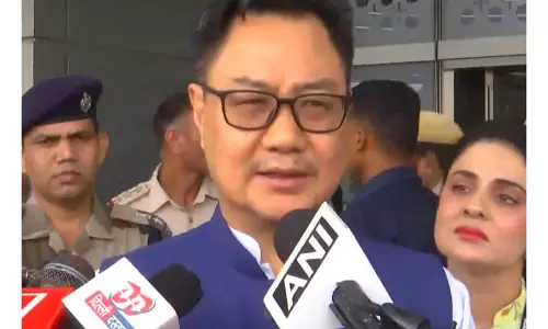 हज यात्रियों की सुरक्षित घर वापसी सुनिश्चित करने के लिए विभिन्न स्थानों पर निर्देश जारी किए गए: Kiren Rijiju हज यात्रियों की सुरक्षित घर वापसी सुनिश्चित करने के लिए विभिन्न स्थानों पर निर्देश जारी किए गए: Kiren Rijiju