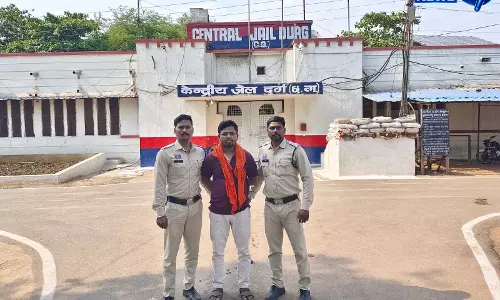 CG: ऑनलाइन सट्टा-जुआ मामले में चेतन चंदेल गिरफ्तार