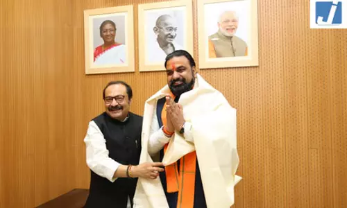 महान विभूतियों की जन्मस्थलियां बनेंगी आदर्श ग्राम, सांसद विवेक ठाकुर ने सीएम का जताया आभार महान विभूतियों की जन्मस्थलियां बनेंगी आदर्श ग्राम, सांसद विवेक ठाकुर ने सीएम का जताया आभार
