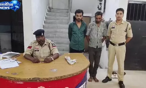 रेलवे स्टेशन पर चाकू लहराने वाले दो आरोपियों को तोरवा पुलिस ने गिरफ्तार