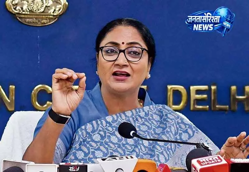 Delhi सरकार ने 40 से ज़्यादा स्वास्थ्य अधिकारियों का तबादला किया Delhi सरकार ने 40 से ज़्यादा स्वास्थ्य अधिकारियों का तबादला किया