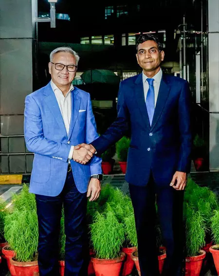 भारत पहुंचे लाओस पीडीआर के उपप्रधानमंत्री थोंगसावन फोमविहाने, विदेश मंत्री एस जयशंकर से करेंगे मुलाकात भारत पहुंचे लाओस पीडीआर के उपप्रधानमंत्री थोंगसावन फोमविहाने, विदेश मंत्री एस जयशंकर से करेंगे मुलाकात