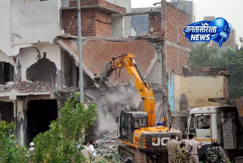 Delhi सड़क चौड़ीकरण प्रोजेक्ट: शालीमार बाग में तोड़फोड़ अभियान जारी Delhi सड़क चौड़ीकरण प्रोजेक्ट: शालीमार बाग में तोड़फोड़ अभियान जारी