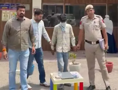 दिल्ली: मंडावली पुलिस ने घर में चोरी का मामला सुलझाया, शातिर चोर गिरफ्तार दिल्ली: मंडावली पुलिस ने घर में चोरी का मामला सुलझाया, शातिर चोर गिरफ्तार