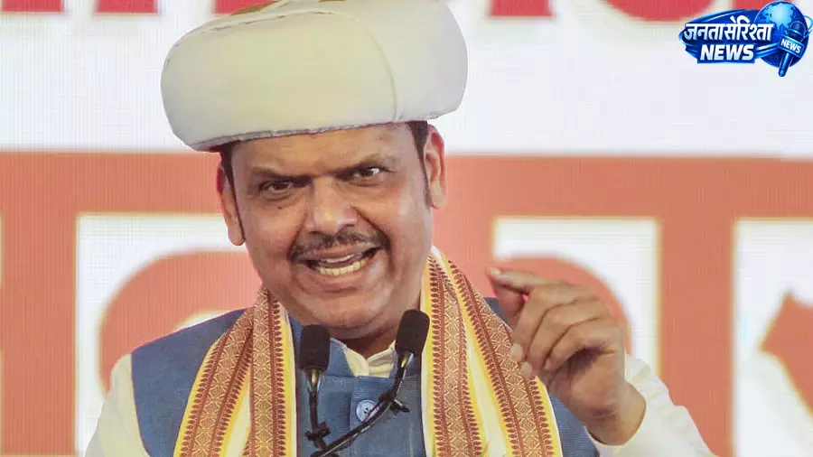 Fadnavis ने हिंदी और मराठी के बीच कल्चरल एकता पर ज़ोर दिया Fadnavis ने हिंदी और मराठी के बीच कल्चरल एकता पर ज़ोर दिया