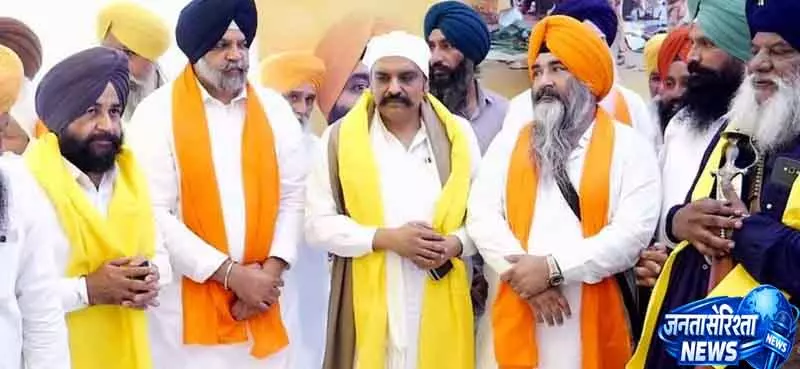 Punjab में सिख नेताओं ने मनाई बरसी, उठी आवाज Punjab में सिख नेताओं ने मनाई बरसी, उठी आवाज