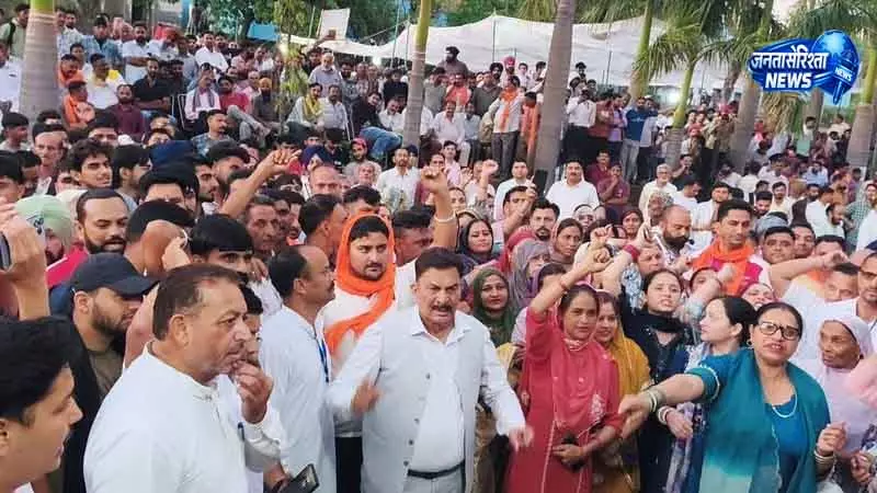Himachal: बगलेहर ZP चुनाव परिणाम विवाद गहराया, BJP ने जांच की मांग की Himachal: बगलेहर ZP चुनाव परिणाम विवाद गहराया, BJP ने जांच की मांग की