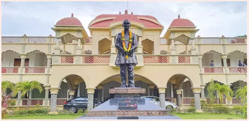 Andhra: कल से स्टूडेंट्स के लिए फ्री C-प्रोग्रामिंग कोर्स Andhra: कल से स्टूडेंट्स के लिए फ्री C-प्रोग्रामिंग कोर्स