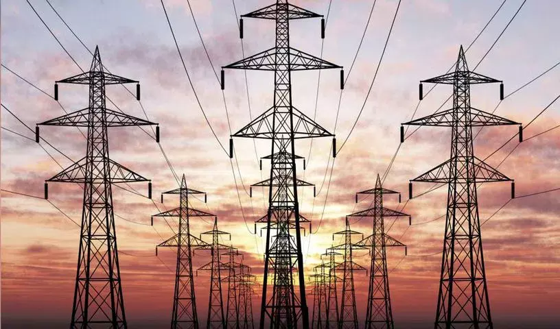 Hyderabad: राज्य स्थापना दिवस पर बिजली कटौती से लोग नाराज़ Hyderabad: राज्य स्थापना दिवस पर बिजली कटौती से लोग नाराज़