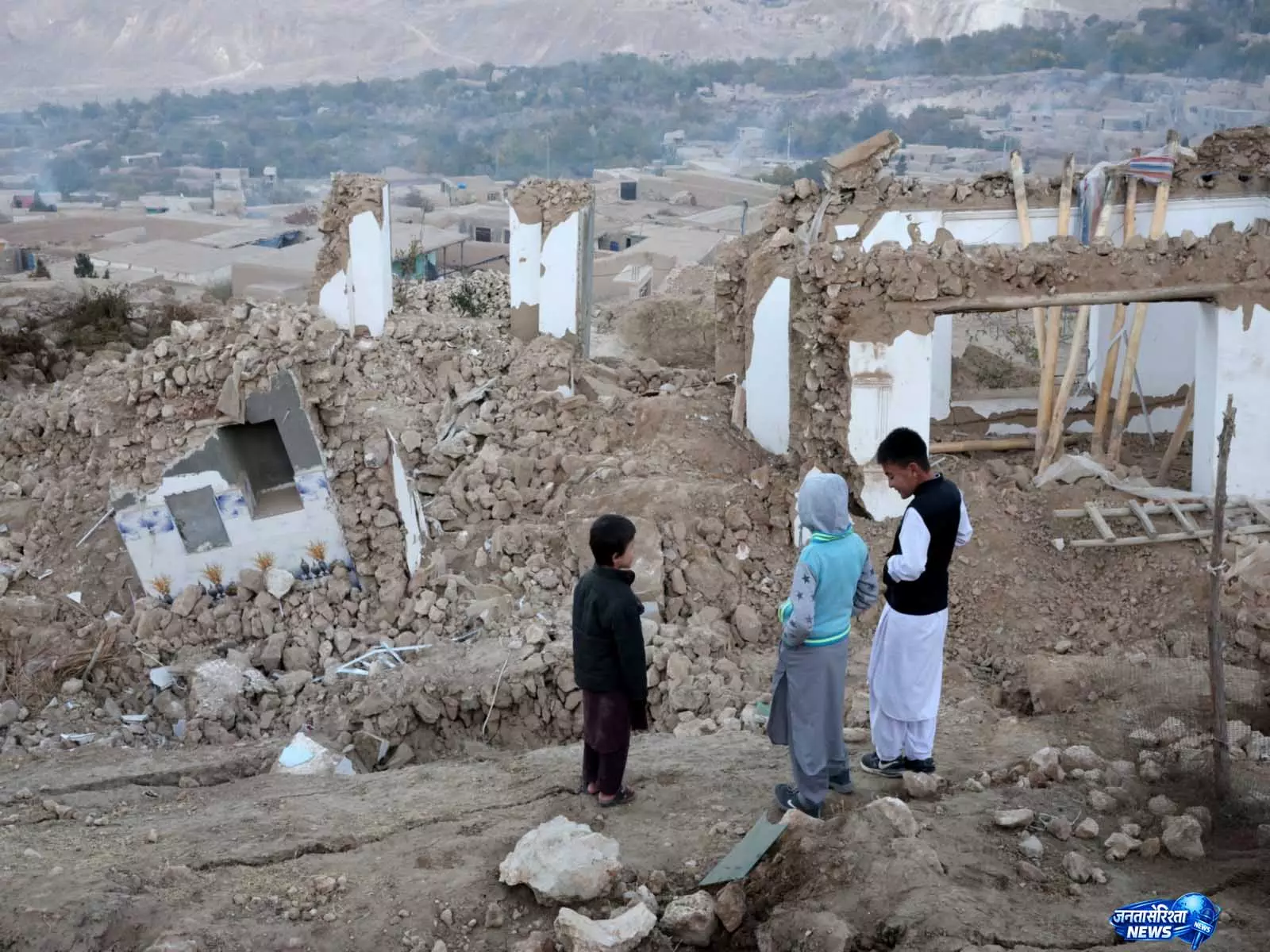 Afghanistan में 4.9 तीव्रता का भूकंप आया Afghanistan में 4.9 तीव्रता का भूकंप आया
