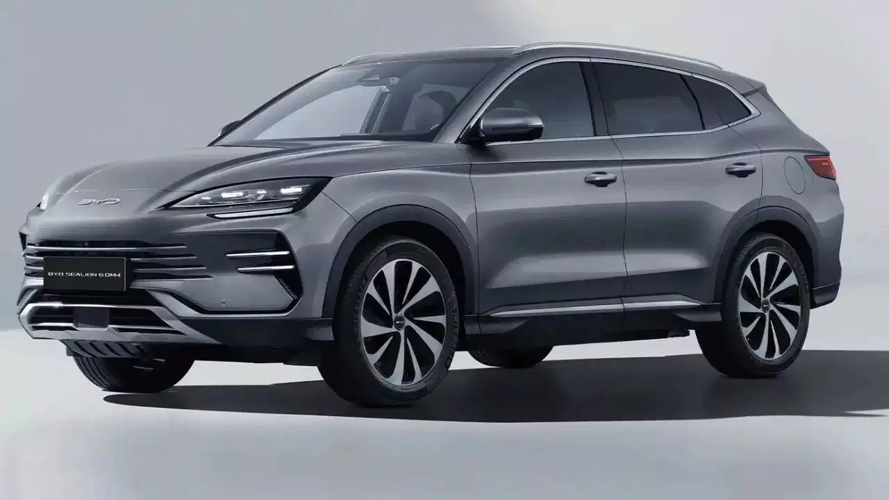 BYD भारत में पहली फुल हाइब्रिड कार, EV से हाइब्रिड तक का विस्तार BYD भारत में पहली फुल हाइब्रिड कार, EV से हाइब्रिड तक का विस्तार