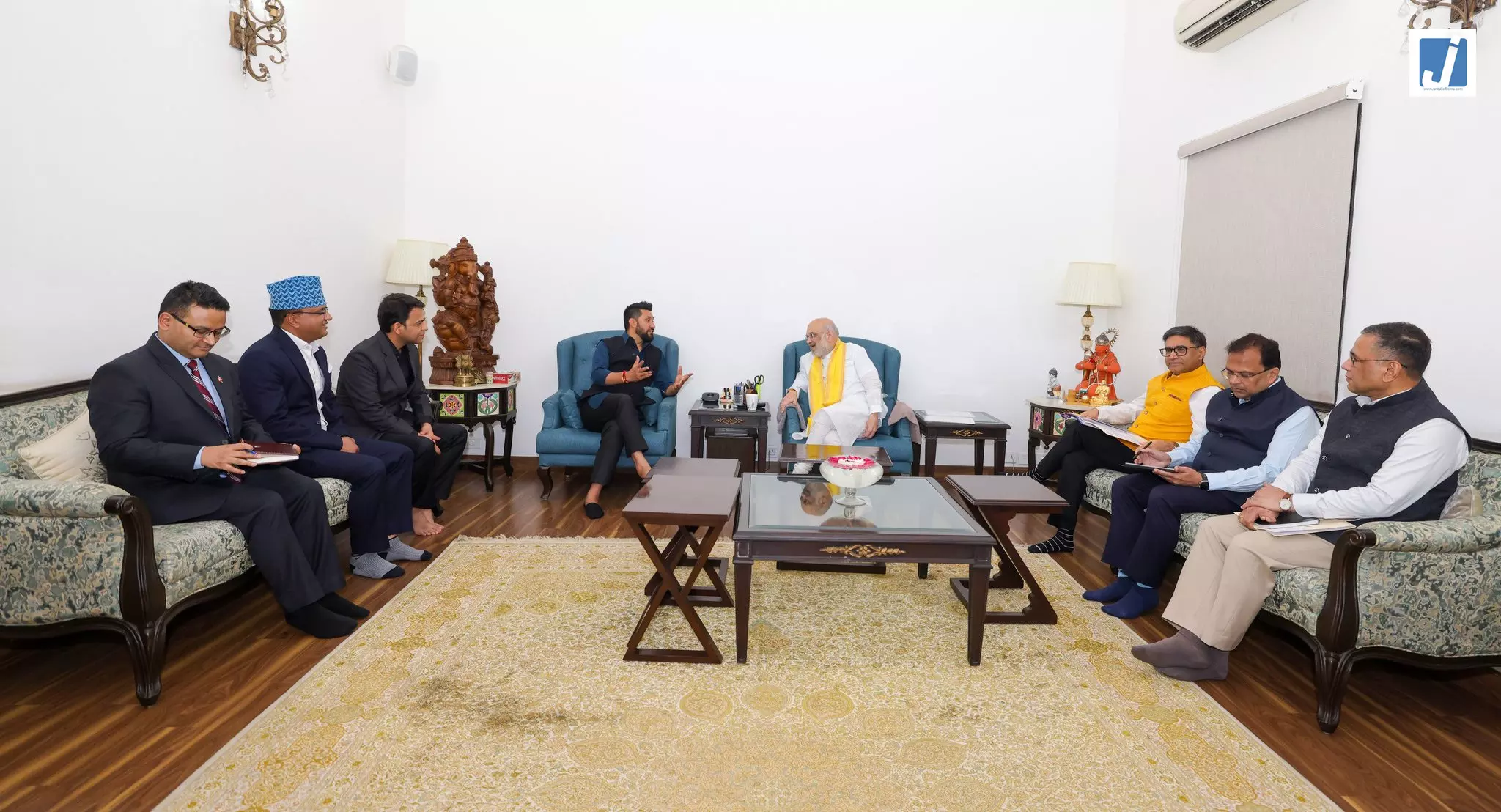 अमित शाह ने नेपाल प्रतिनिधिमंडल से मुलाकात कर बढ़ाए भारत-नेपाल संबंध अमित शाह ने नेपाल प्रतिनिधिमंडल से मुलाकात कर बढ़ाए भारत-नेपाल संबंध