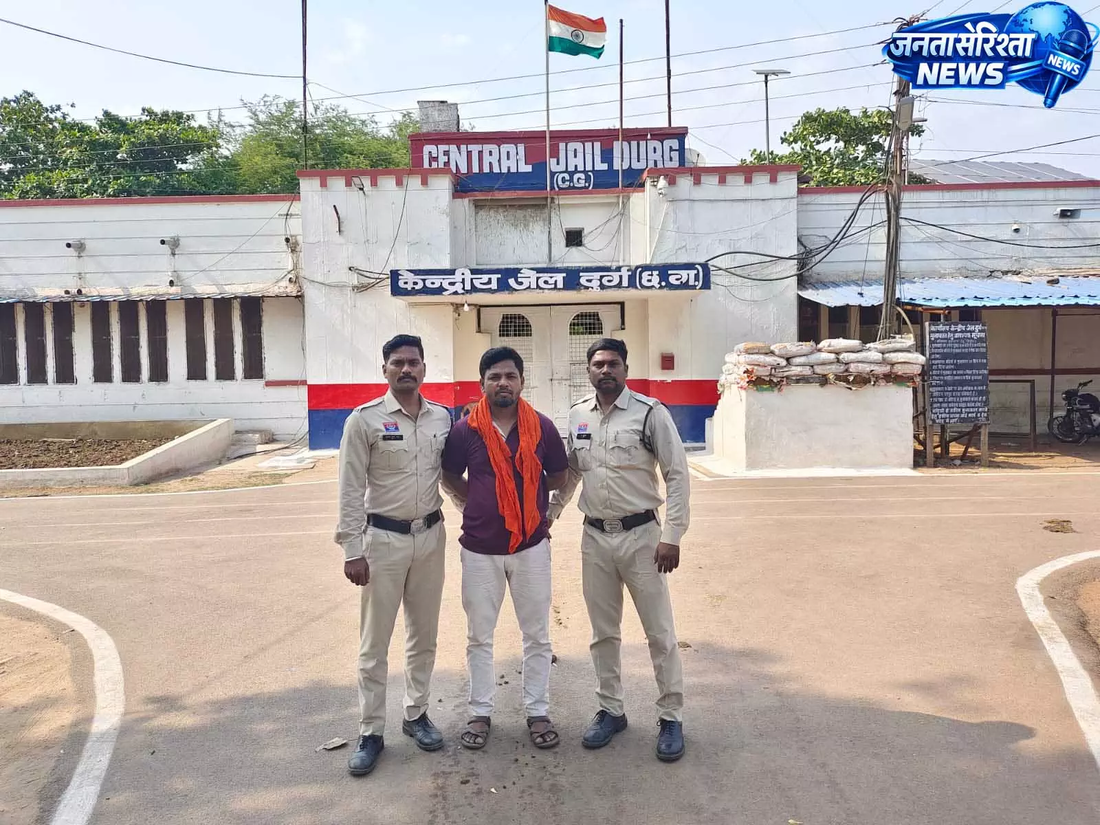 CG: ऑनलाइन सट्टा-जुआ मामले में चेतन चंदेल गिरफ्तार CG: ऑनलाइन सट्टा-जुआ मामले में चेतन चंदेल गिरफ्तार