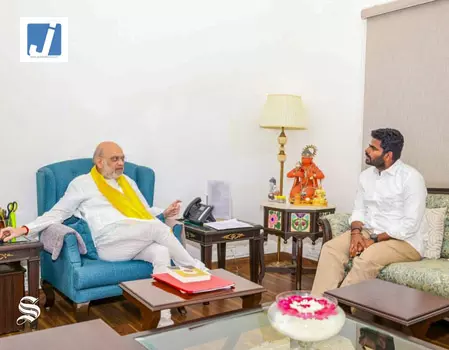 अन्नामलाई ने भाजपा के शीर्ष नेताओं से की मुलाकात, तमिलनाडु प्रमुख भी 3 जून को दिल्ली पहुंचेंगे अन्नामलाई ने भाजपा के शीर्ष नेताओं से की मुलाकात, तमिलनाडु प्रमुख भी 3 जून को दिल्ली पहुंचेंगे