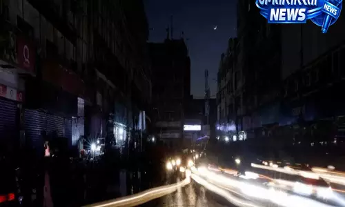 इंफ्रास्ट्रक्चर इमरजेंसी से जूझ रहा कराची, ग्रिड फेल होने के बाद पानी का संकट बढ़ा इंफ्रास्ट्रक्चर इमरजेंसी से जूझ रहा कराची, ग्रिड फेल होने के बाद पानी का संकट बढ़ा