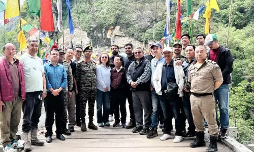 कनेक्टिविटी बहाली परियोजना की प्रगति की समीक्षा, तारुम चू साइट पर अधिकारियों का दौरा
