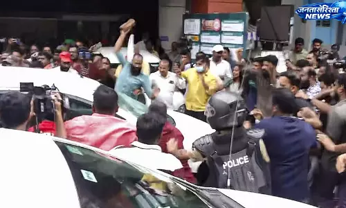 केरल में ED अधिकारियों पर हमले के मामले की जांच के लिए 30 सदस्यीय SIT गठित केरल में ED अधिकारियों पर हमले के मामले की जांच के लिए 30 सदस्यीय SIT गठित