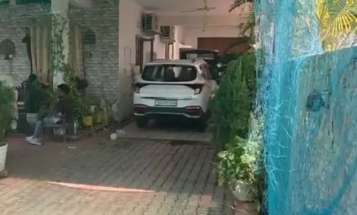 महिला अधिकारी के रायपुर निवास में ED की रेड, वीडियो