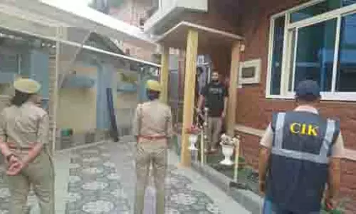 जम्मू-कश्मीर: आतंकवाद से जुड़े मामलों में घाटी भर में रेड, आठ स्थानों पर तलाशी अभियान