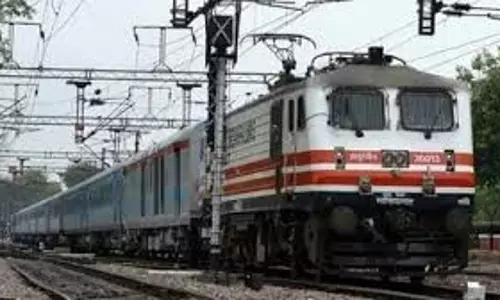 Vadodara: मेगा ब्लॉक के चलते ट्रेन संचालन बाधित, कई ट्रेनें रद्द